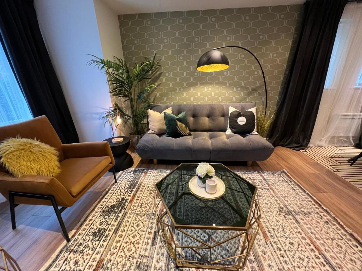 Modern 2 Bedroom Aesthetic Apt Manchester Exterior photo